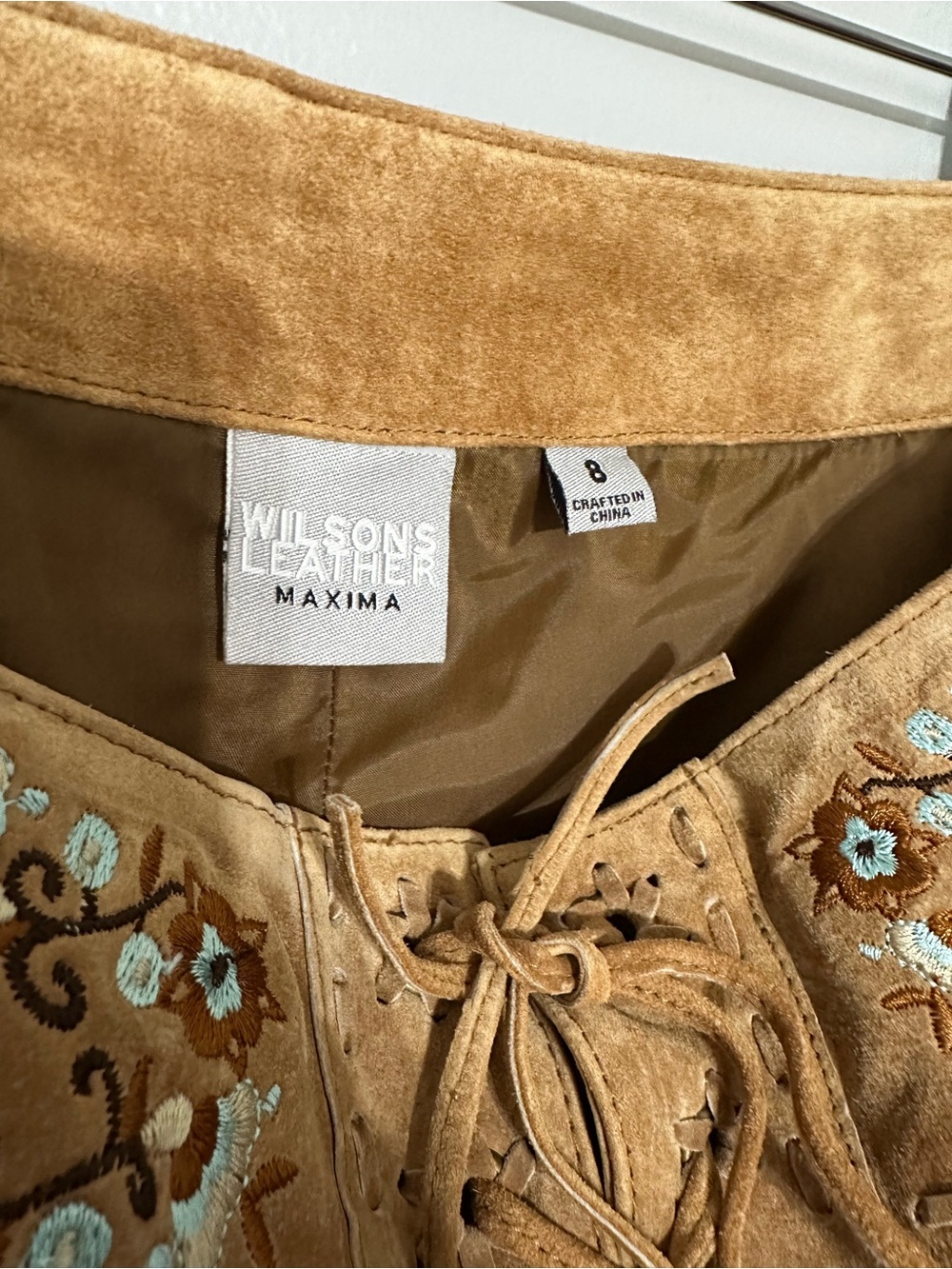 Vintage Wilson’s Leather Suede Embroidered Pants Size 8 Y2K - Picture 7 of 8